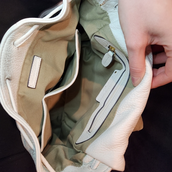 Leather G.I.L.I. Convertible backpack - Picture 4 of 6